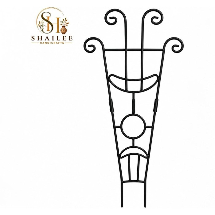 > Decorative metal trellis for climbing plants